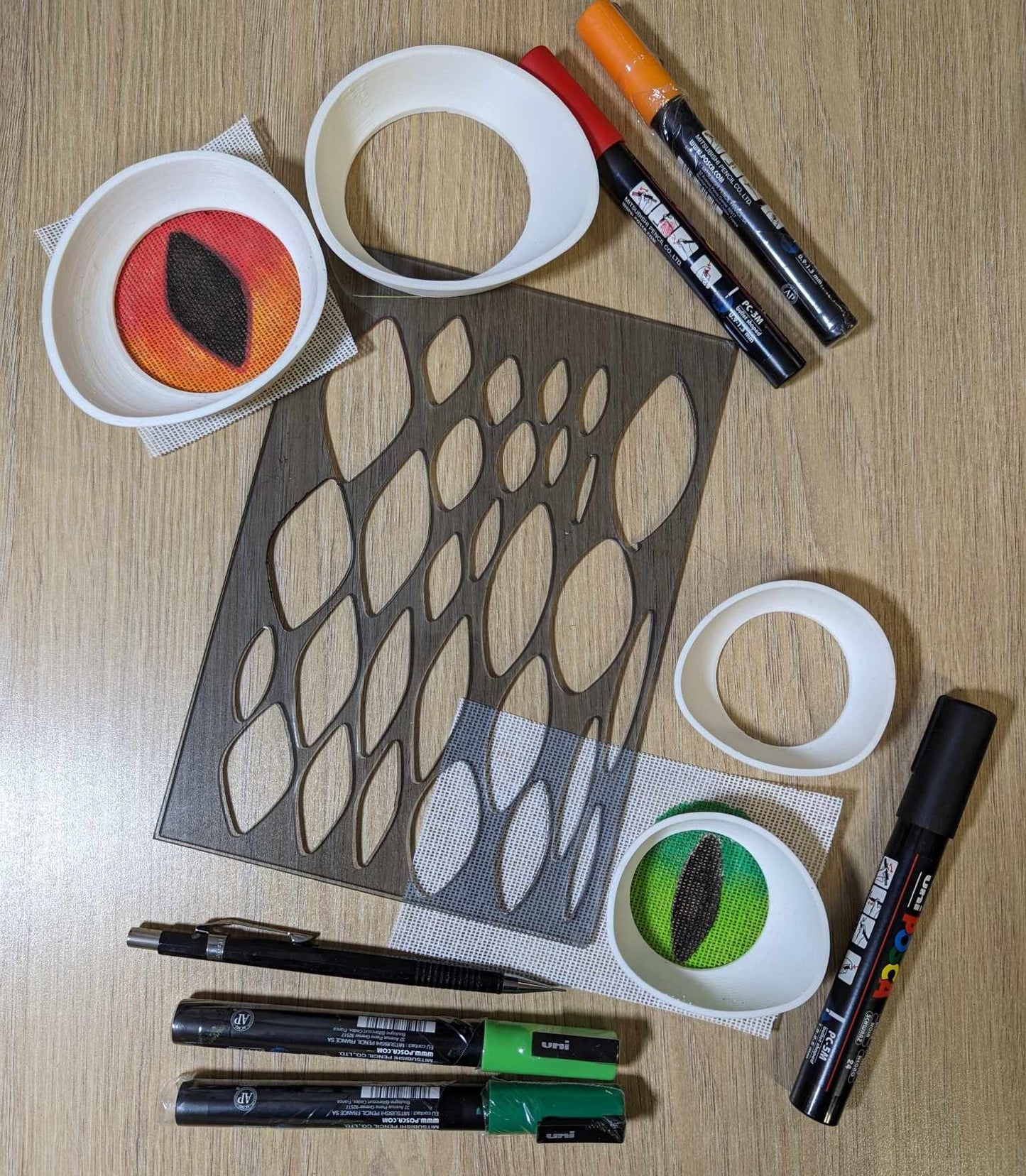 Slit pupil Eye stencil for fursuits, Dino masks, mascots and more