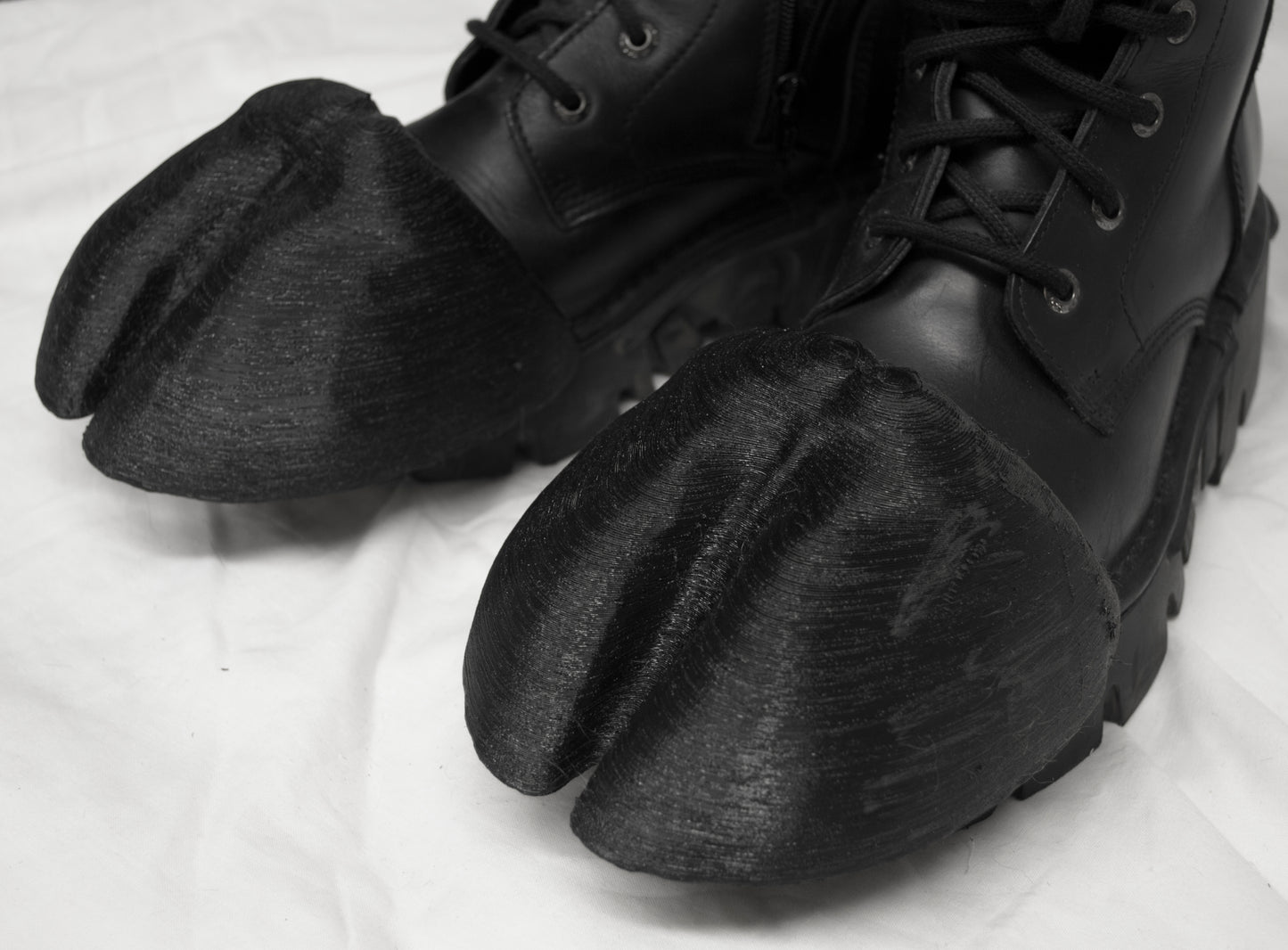 Subtle hooves, for LARP, Cosplay, fursuits and more (1 pair)