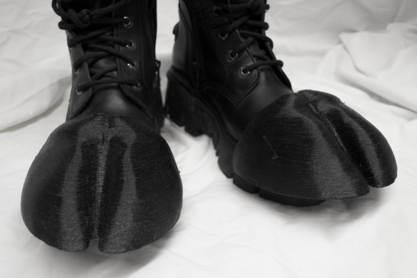 Subtle hooves, for LARP, Cosplay, fursuits and more (1 pair)
