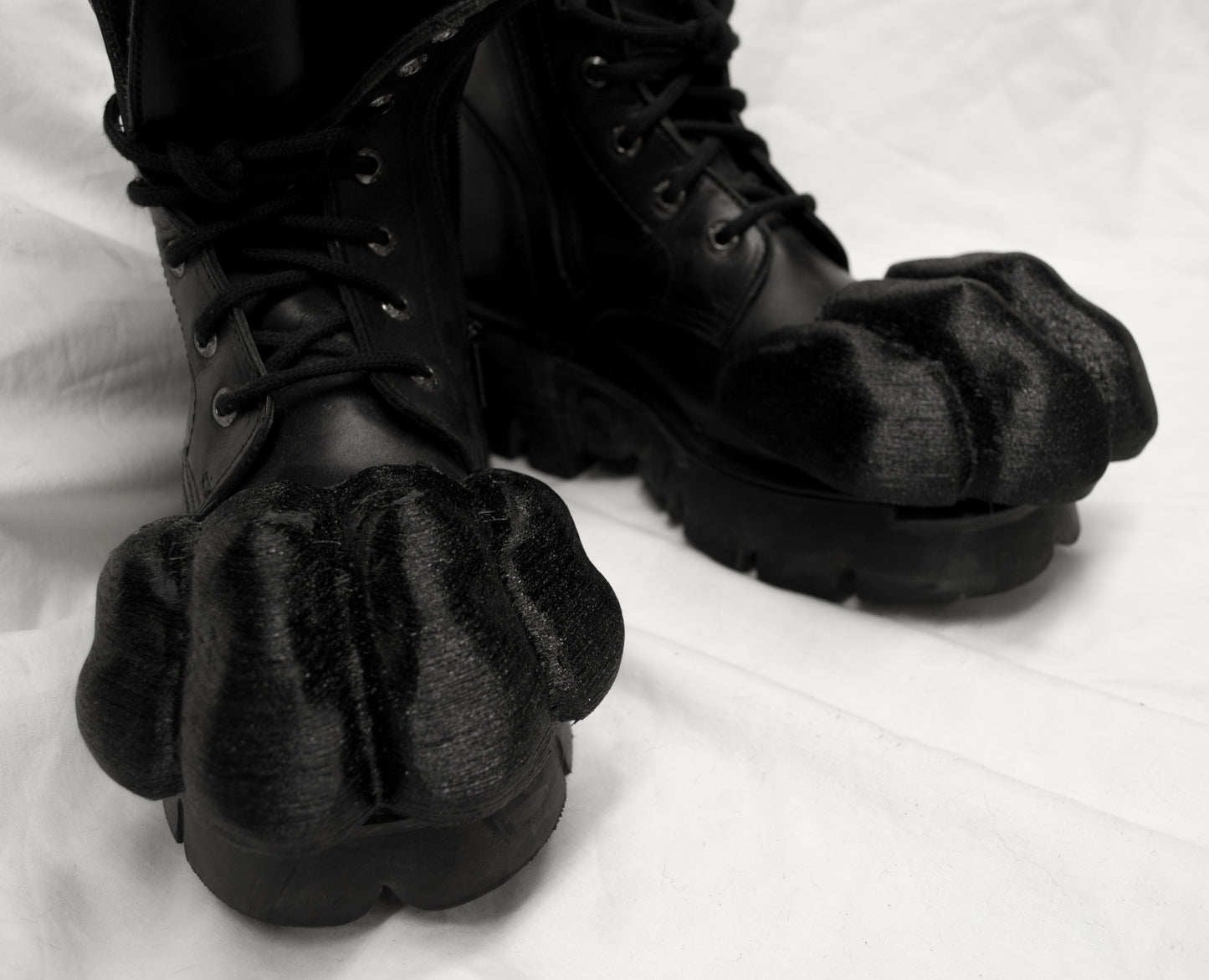 Animal toe padding, for LARP, Cosplay, fursuits and more (1 pair)