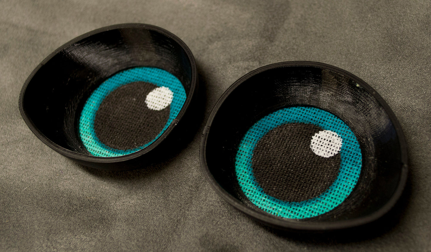 Black follow me effect toony eyes for costumes, fursuits and mascots (1 pair)(Many colours and custom painted options) Waterproof