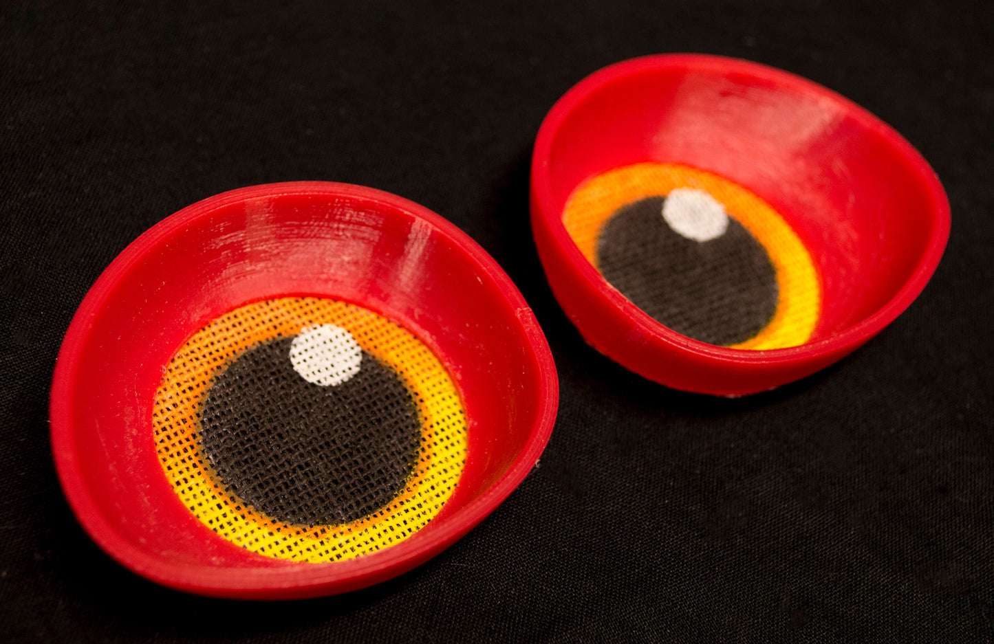 Red follow me effect toony eyes for costumes, fursuits and mascots (1 pair)(Many colours and custom painted options) Waterproof