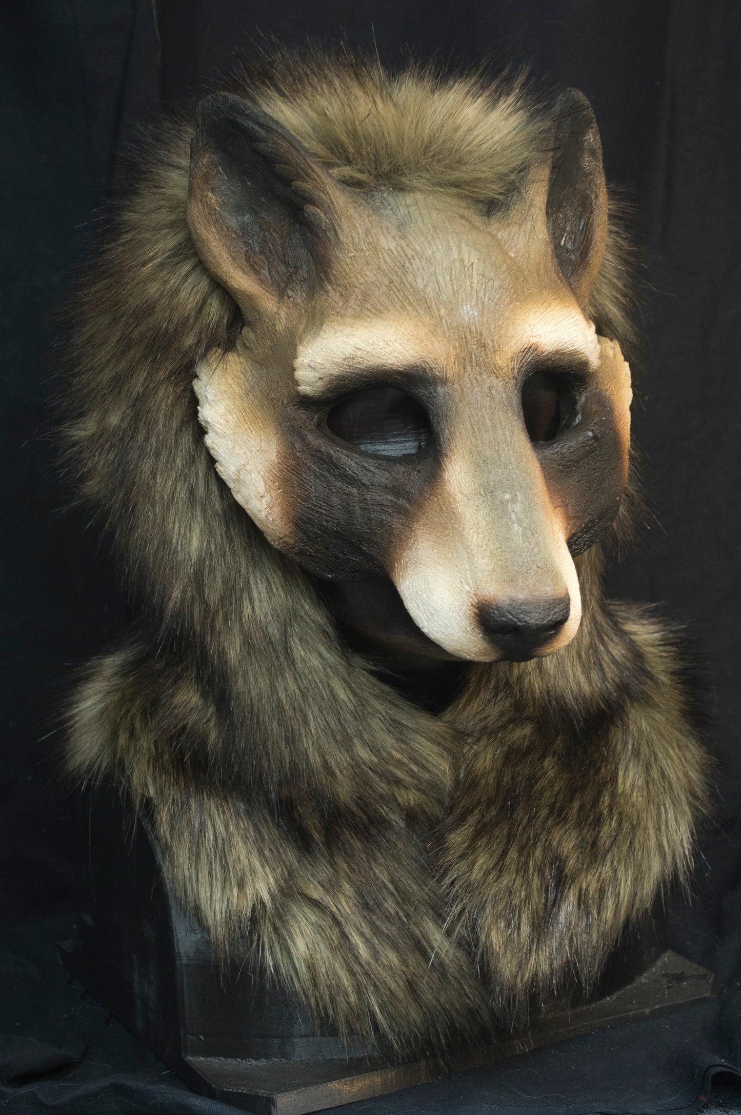 Awaykin Raccoon : Made to order combat friendly LARP half mask