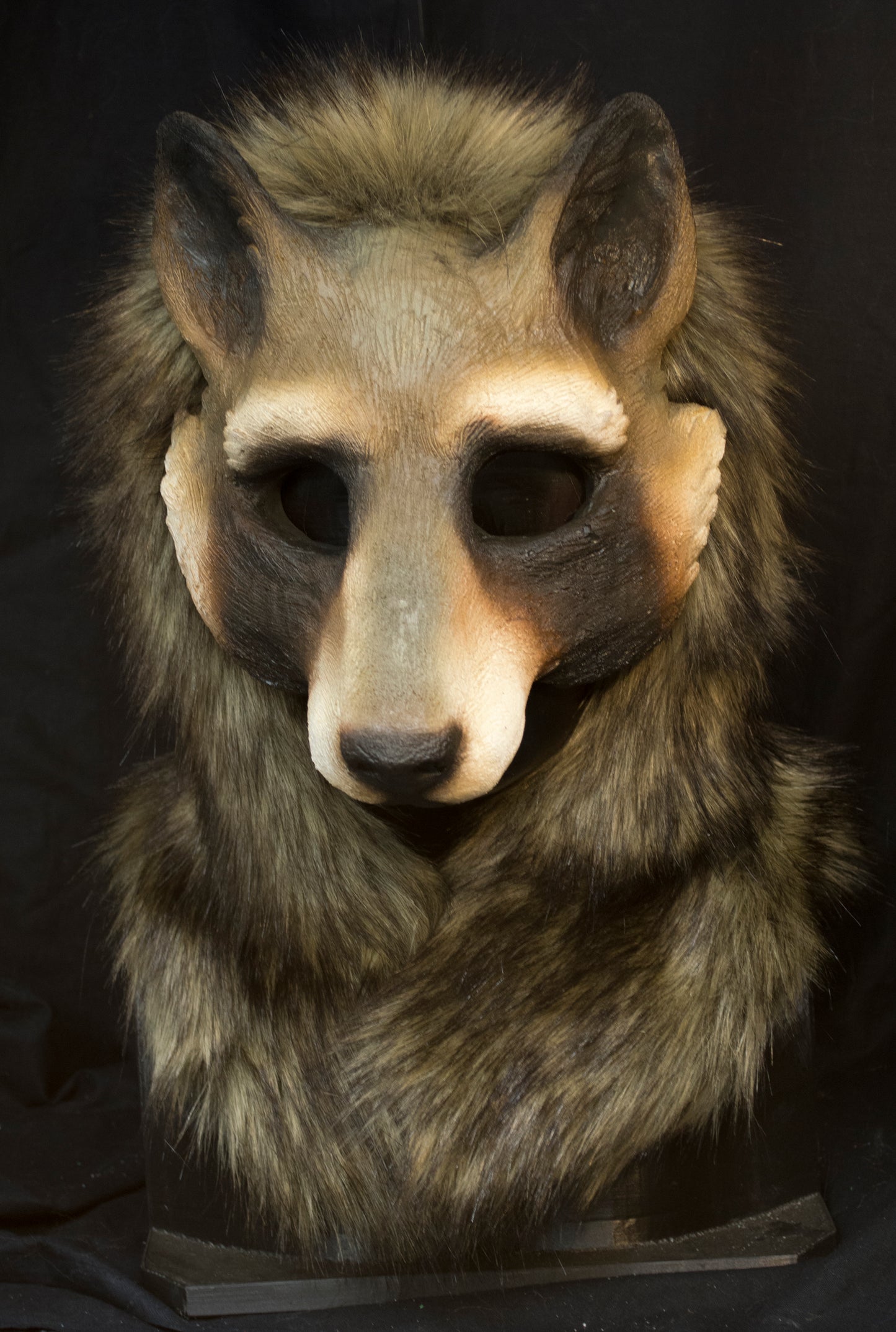 Awaykin Raccoon : Made to order combat friendly LARP half mask