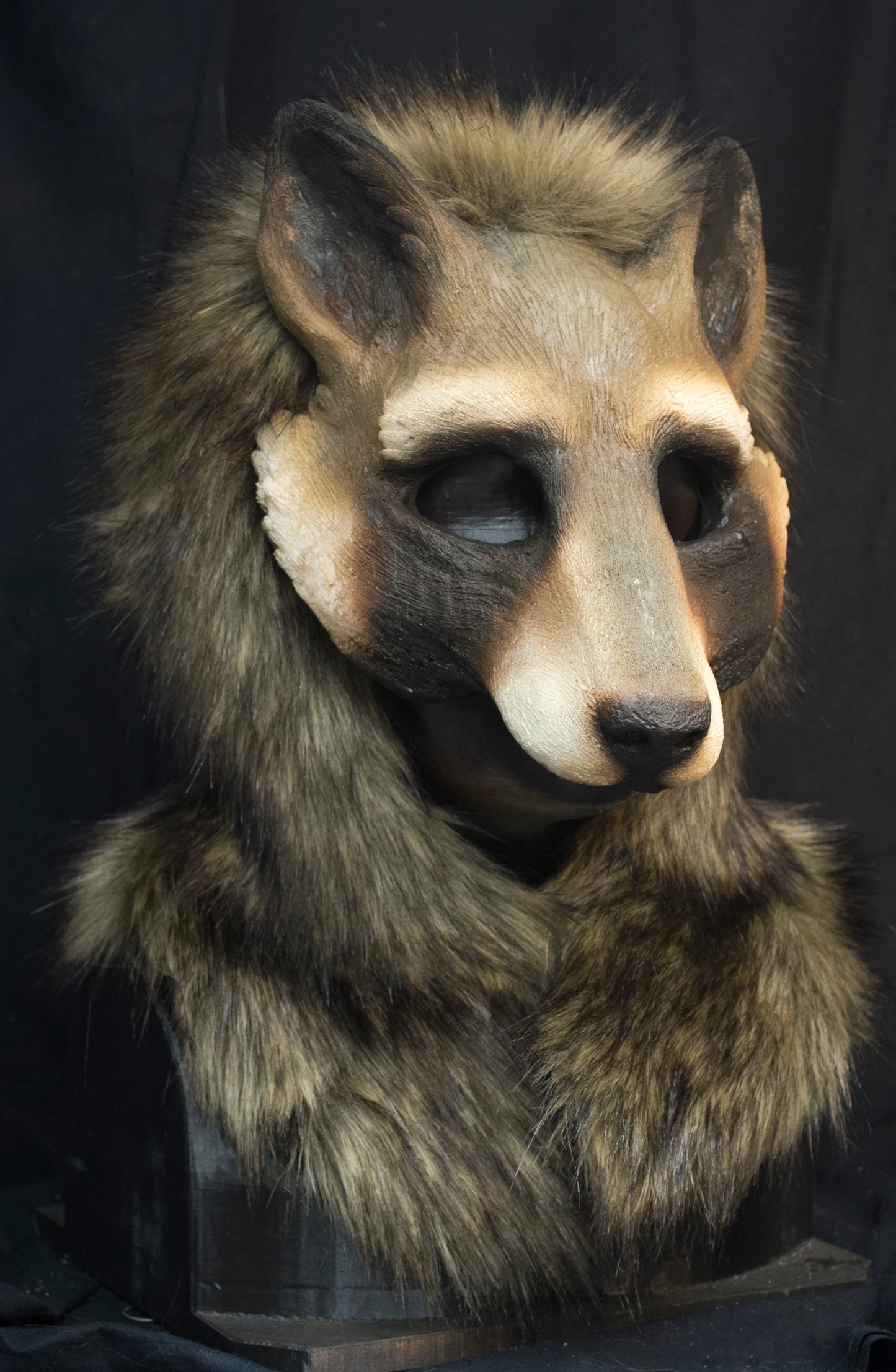 Awaykin Raccoon : Made to order combat friendly LARP half mask