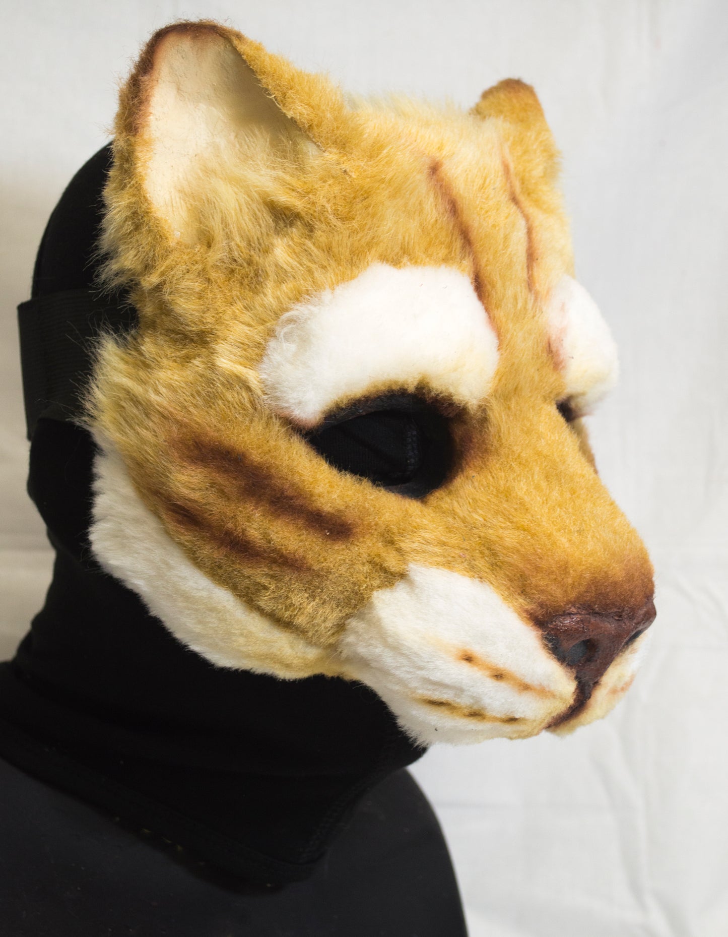 Blonde furred khajiit, feline durable mask for LARP, performance and costuming