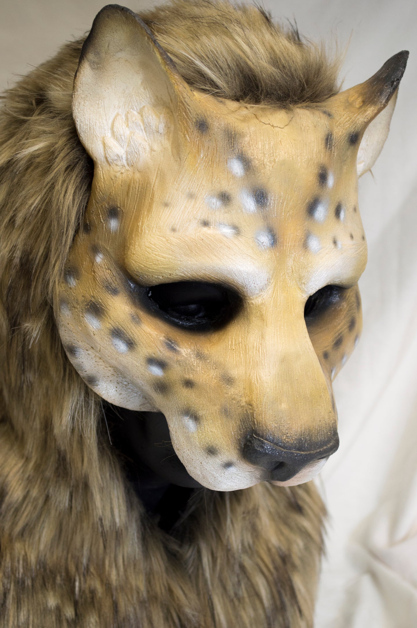 Blonde Spotted khajiit, feline durable hooded mask for LARP, performance and costuming